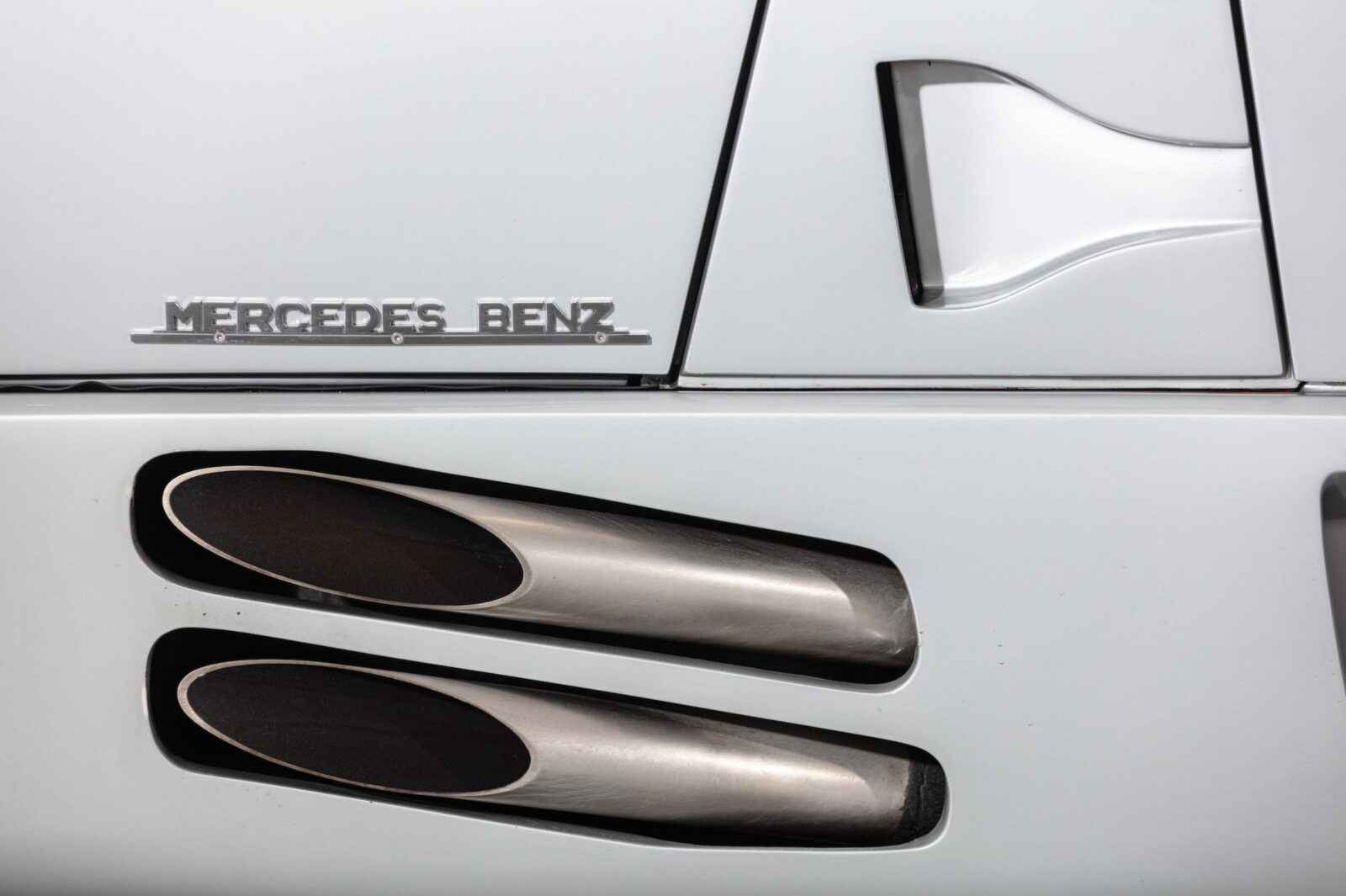 The Isdera Imperator 108i A Rare Supercar That Almost Never Existed