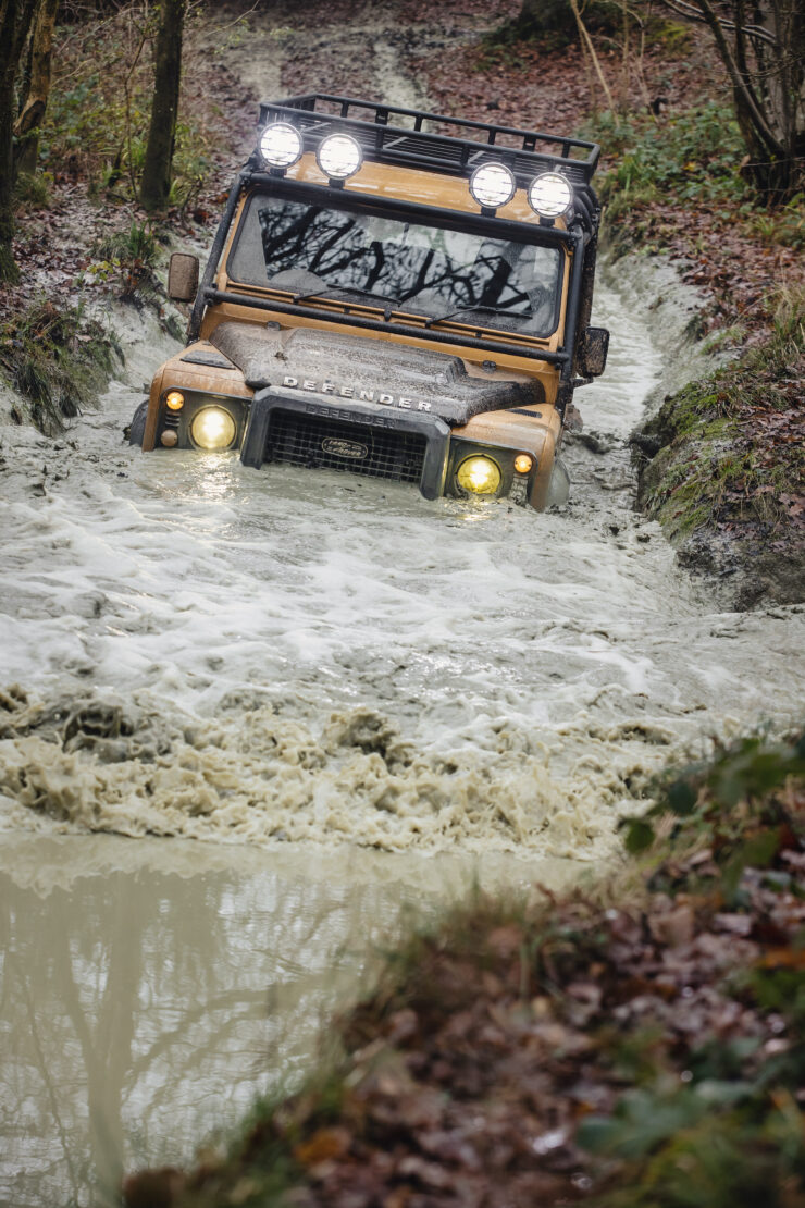 Land Rover Defender Works V8 Trophy 15