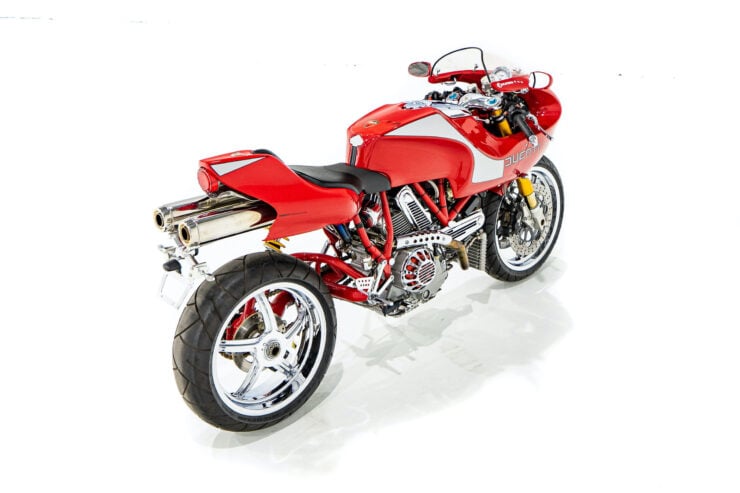 Ducati MH900e Evoluzione 1