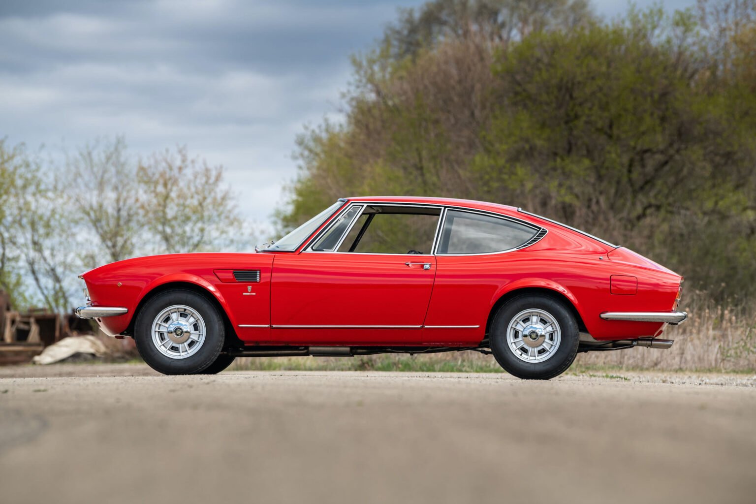 The Fiat Dino – A Fiat With A Ferrari Formula 2 Engine