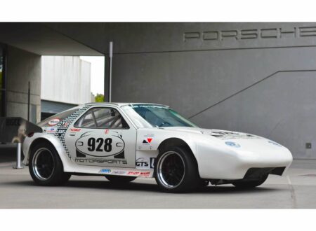 Porsche 928