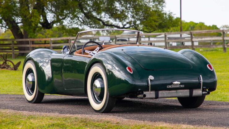 1939 Ford Custom Roadster 3