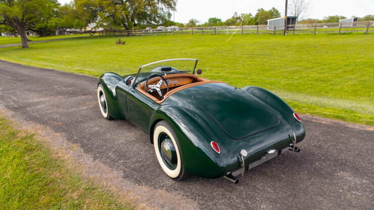 1939 Ford Custom Roadster 9