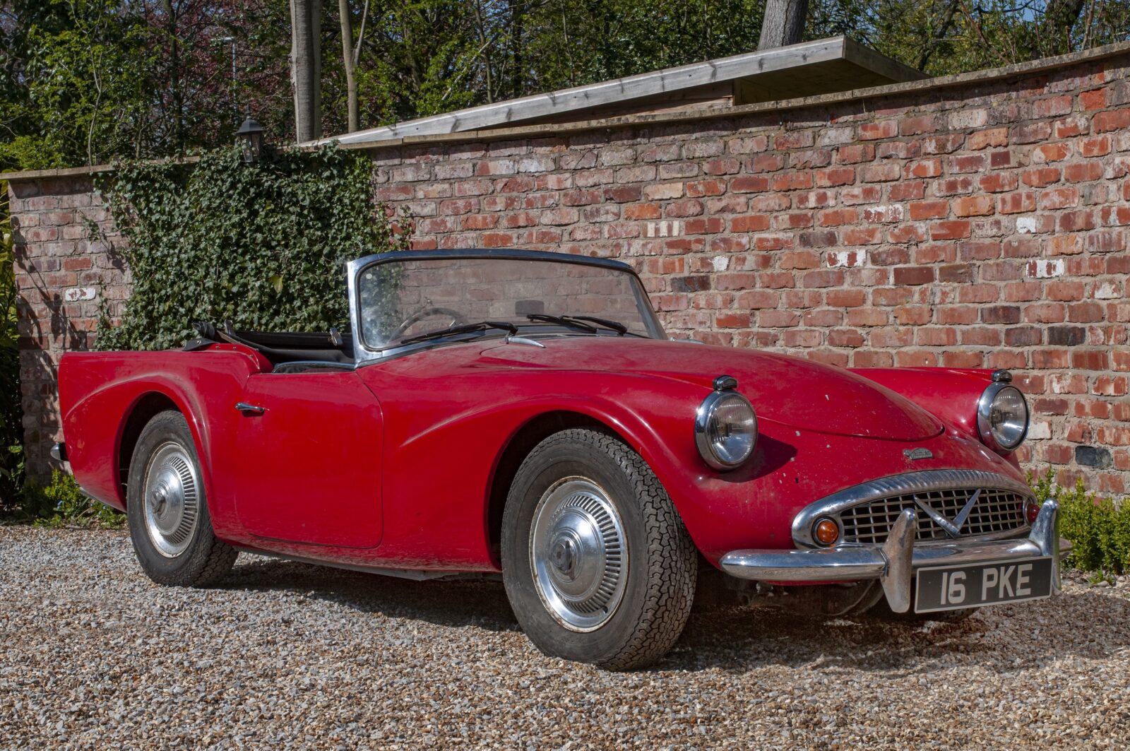 Barn Find Daimler SP250 Dart A British Corvette Or An Ugly Duckling?