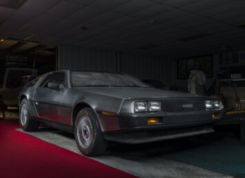 DeLorean DMC-12