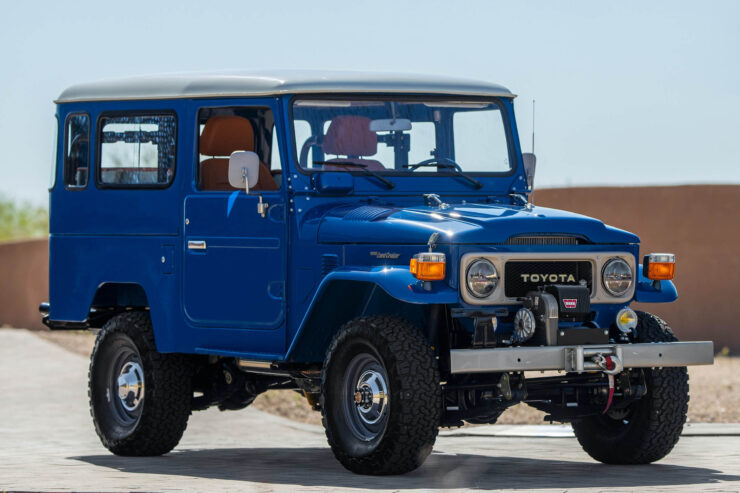 Toyota Land Cruiser FJ43