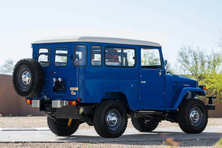 Toyota Land Cruiser FJ43 8