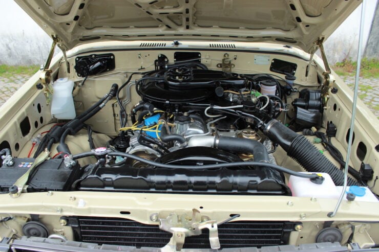 Toyota Land Cruiser FJ60 Engine
