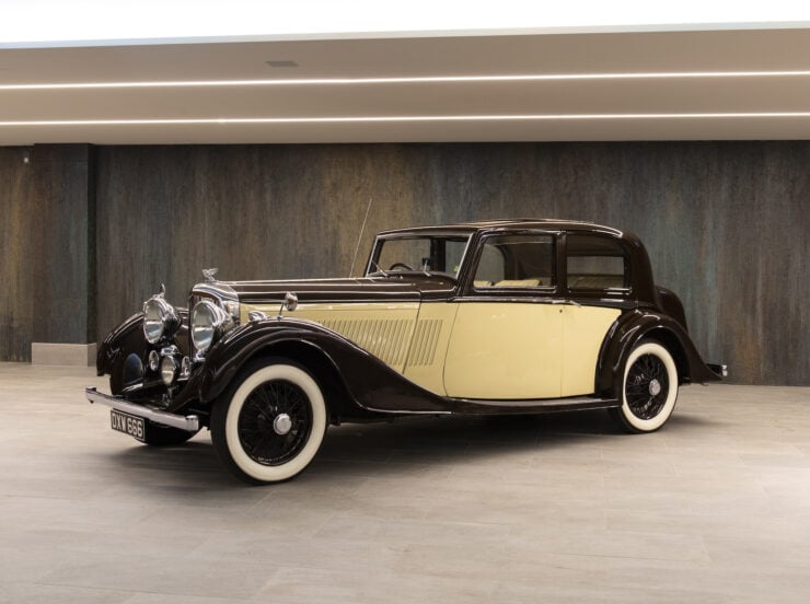 Bentley 4¼ Liter Pillarless Saloon 1