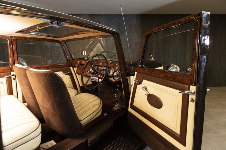 Bentley 4¼ Liter Pillarless Saloon 7