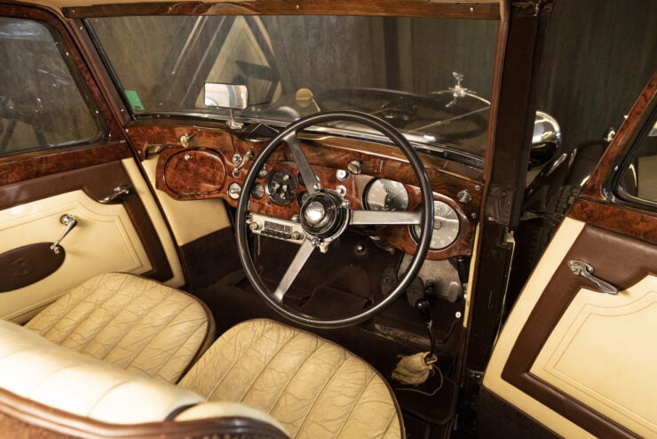 Bentley 4¼ Liter Pillarless Saloon 8
