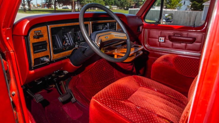 Custom Ford Econoline Van 3