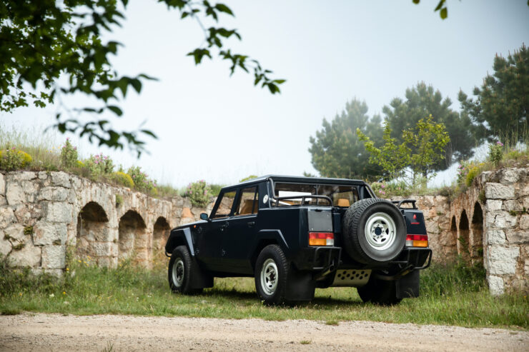 Lamborghini LM002 Rambo Lambo 1