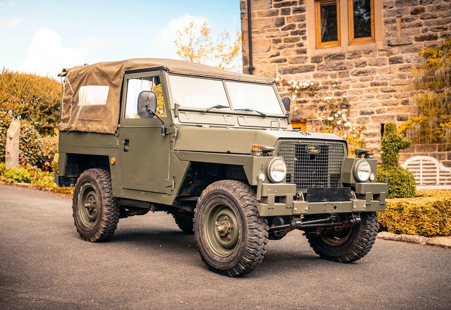 The Unusual Land Rover Lightweight Series 3