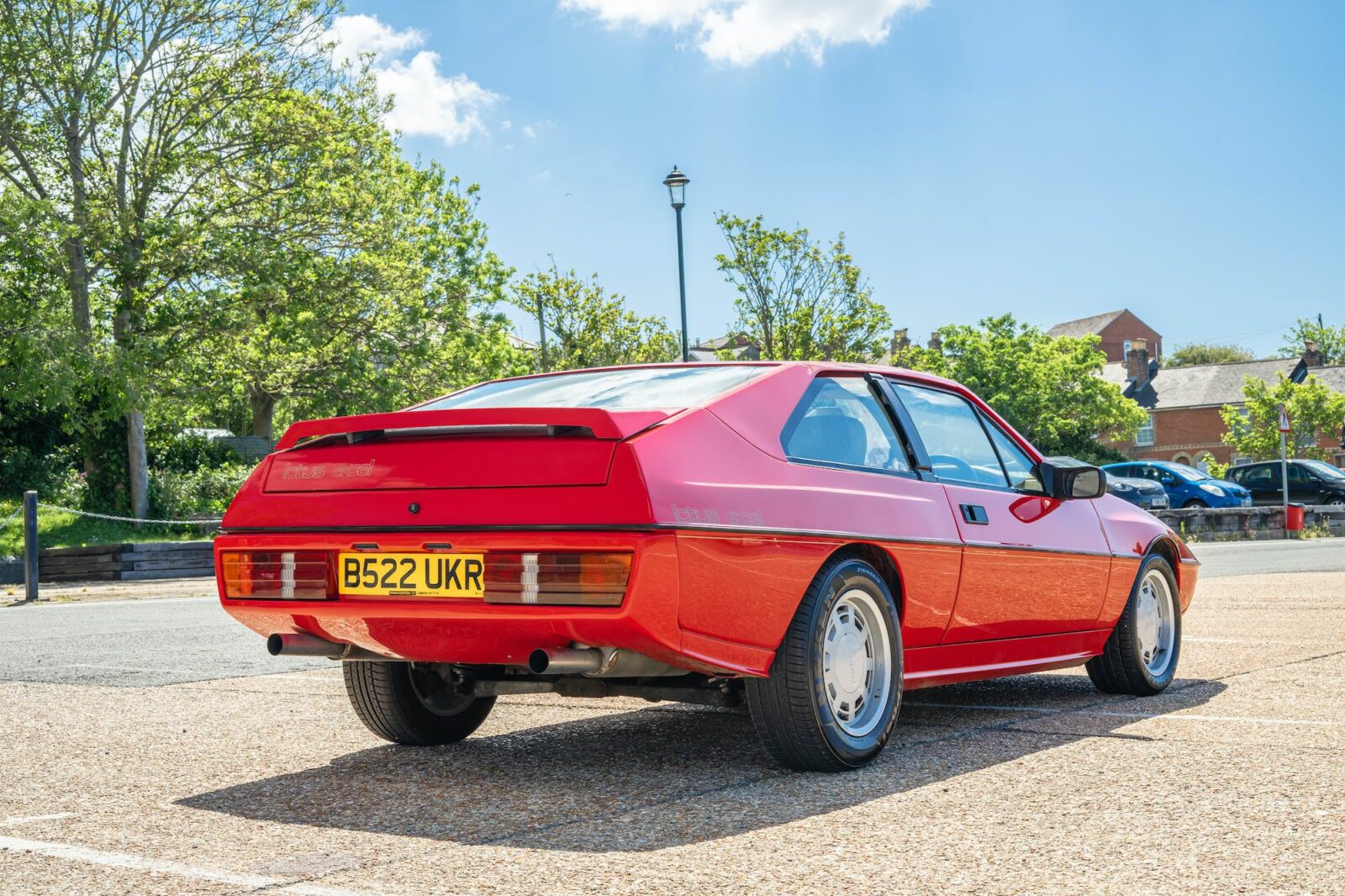 An Affordable European Wedge: The Lotus Excel