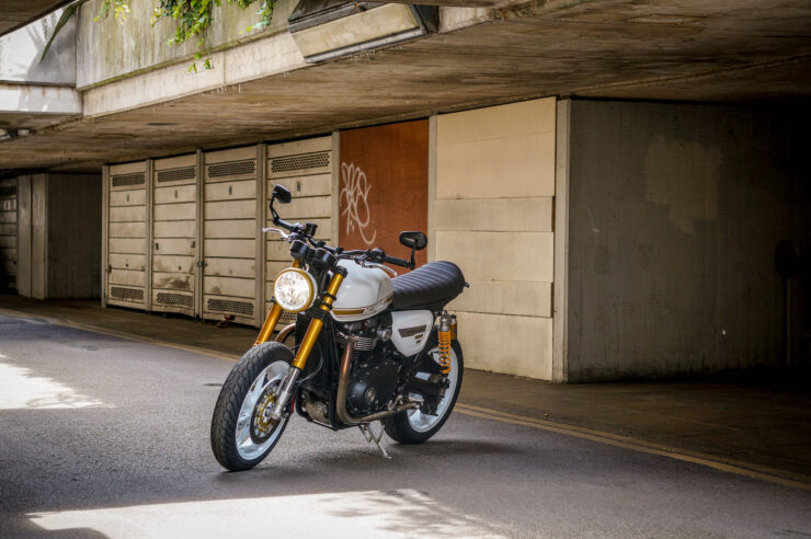 Custom Triumph Speed Twin 5