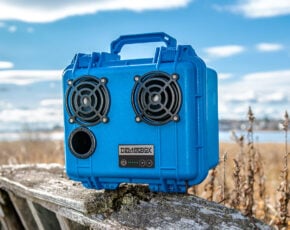 DemerBox DB2 - An Indestructible Waterproof Speaker System