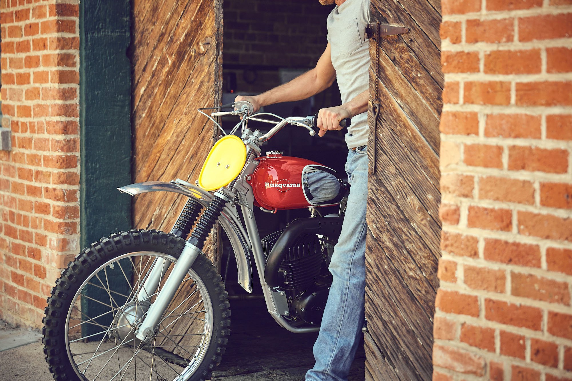 STEVE MCQUEEN'S HUSQVARNA DIRT BIKE ON ANY SUNDAY MOTORCYCLE PHOTO RACING CYCLE 
