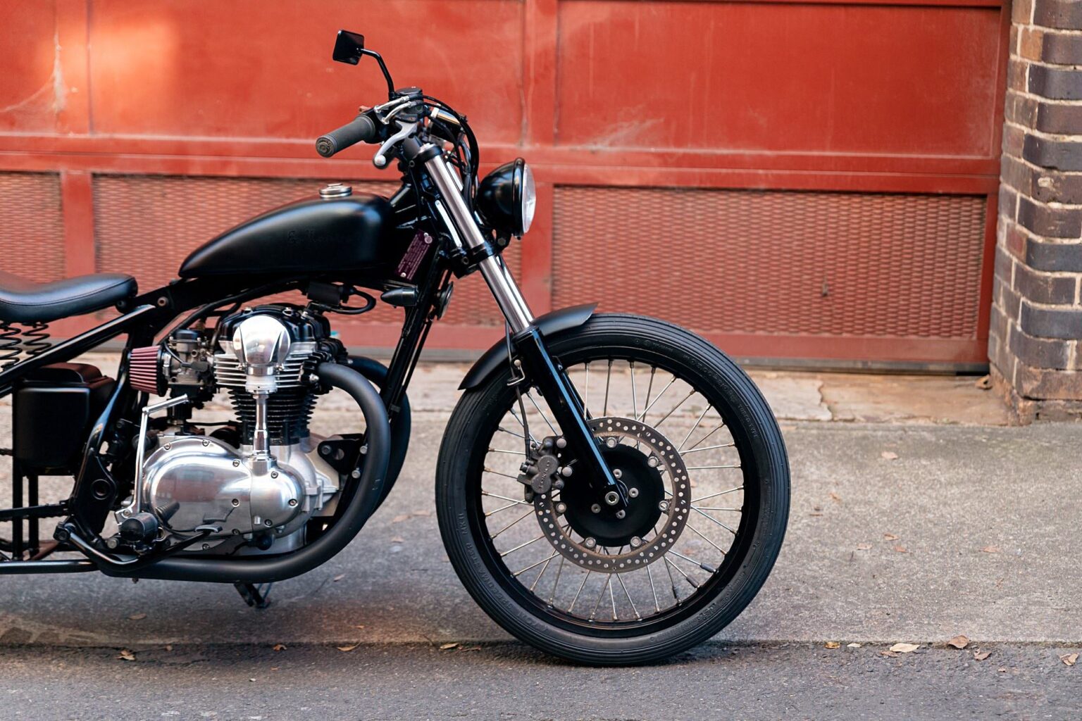 A Kawasaki W650 Bobber By Deus Ex Machina