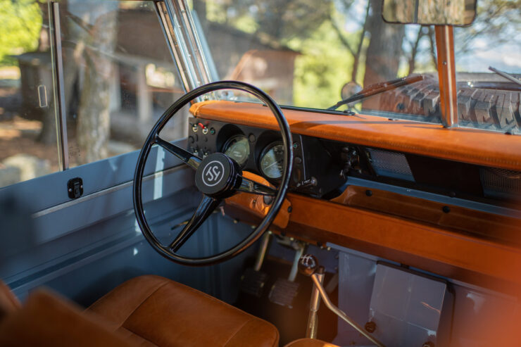 Land Rover Series 3 Interior 2