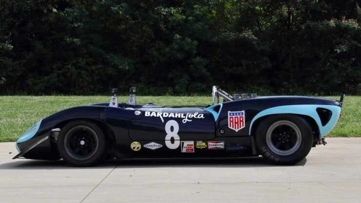 Lola T70 MkI Spyder 15