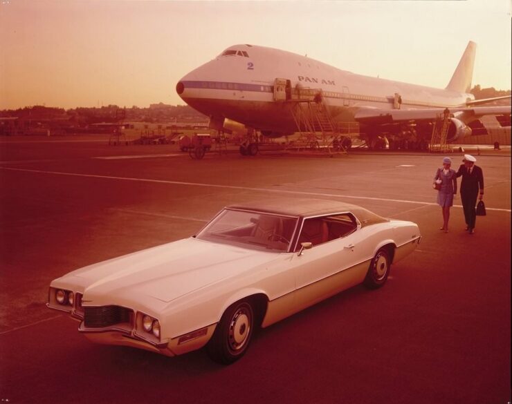 Pan Am Ford Thunderbird