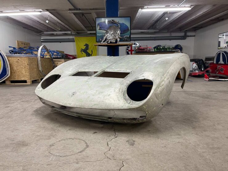 Lamborghini Miura Front Clamshell 3