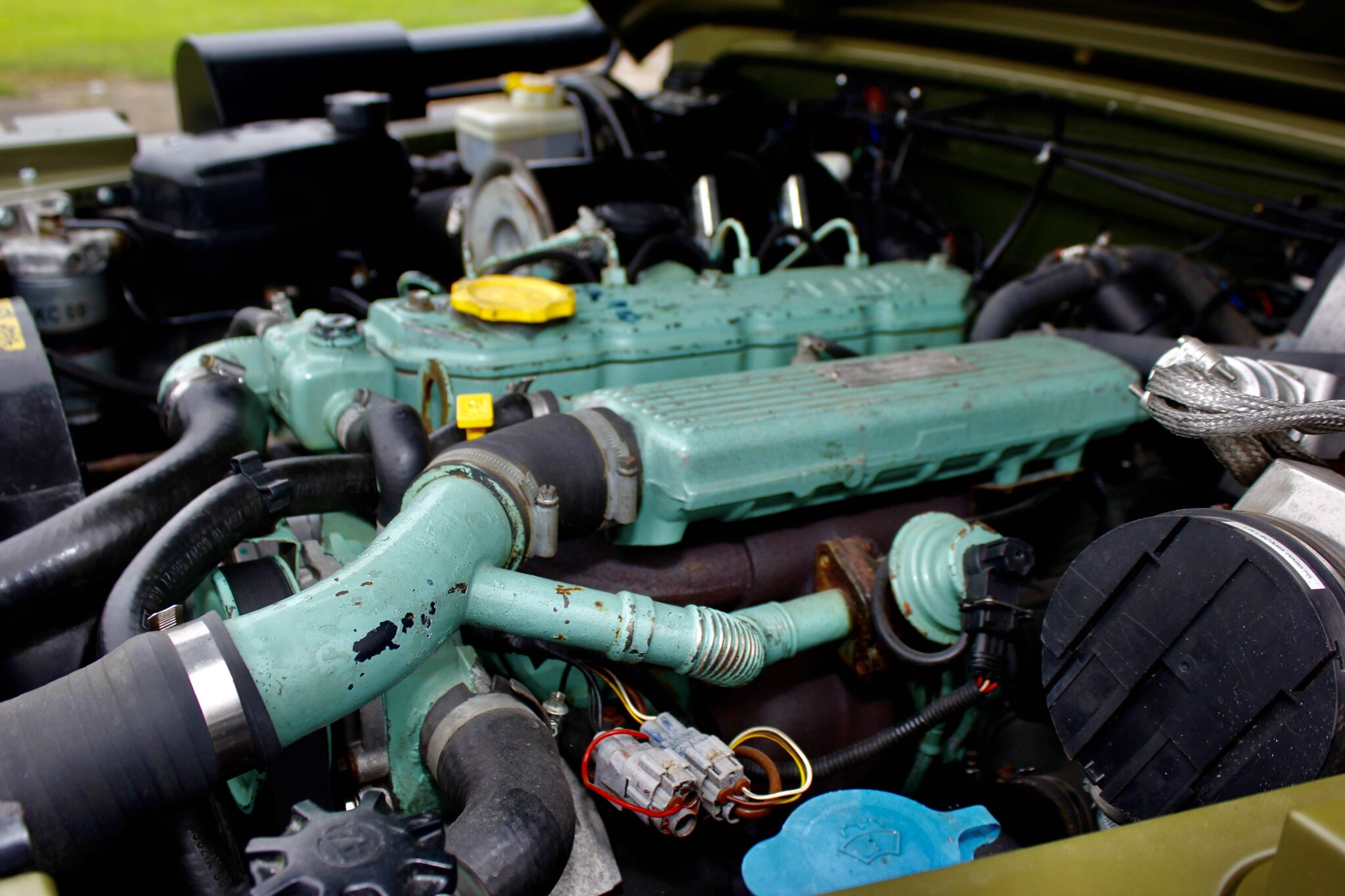 The Rare Land Rover Winter Water Wolf A Defender For The Royal Marines