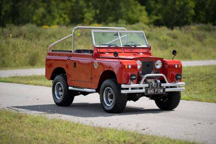 Land Rover Series IIA 8