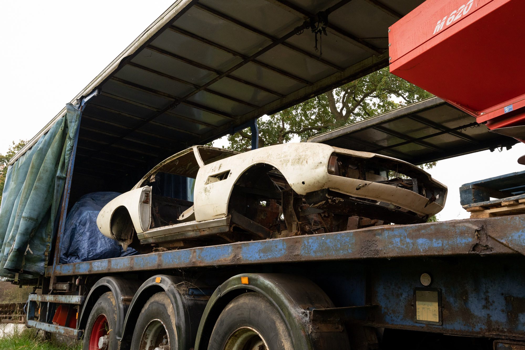 Project Car: A 1969 Aston Martin DBS – 40 Years In Storage