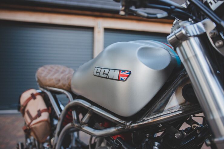 CCM Spitfire Cafe Racer 17