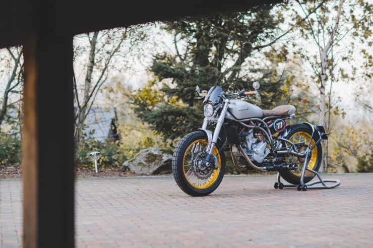 CCM Spitfire Cafe Racer 4