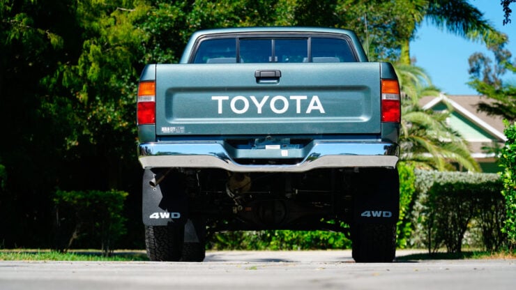 Fifth Generation Toyota Pickup Hilux 8
