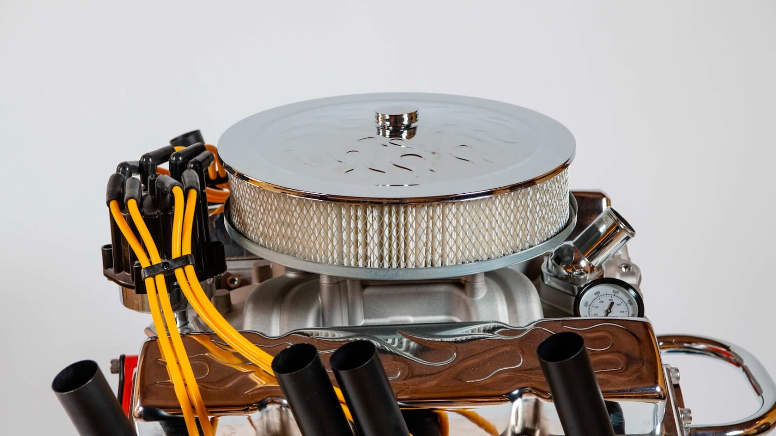 The Hot Rod Grill Barbecue V8