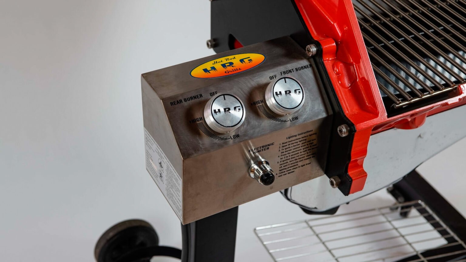 The Hot Rod Grill Barbecue V8