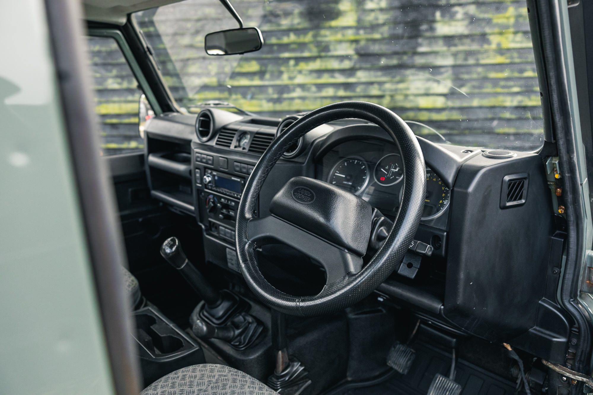Turbodiesel Land Rover Defender Pick Up Truck