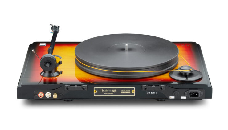 Fender X MoFi PrecisionDeck Turntable 2