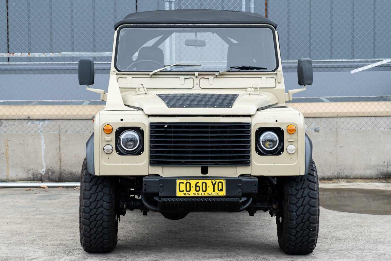 Land Rover Perinte For Sale: An Australian Army Land Rover Perentie – The
