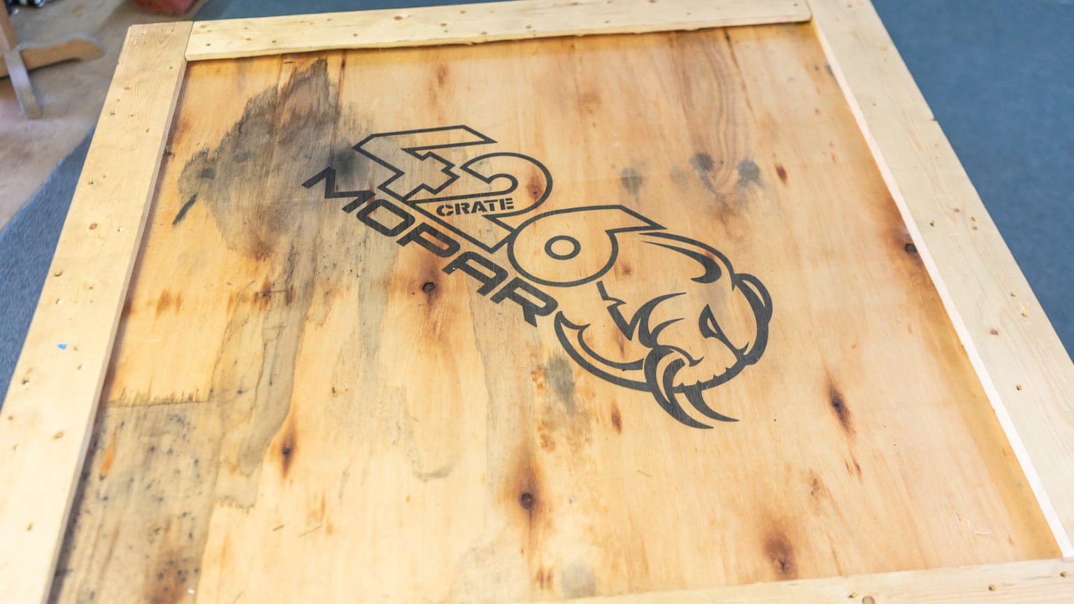 There's A 1,000 BHP Dodge Hellephant Crate Engine For Sale