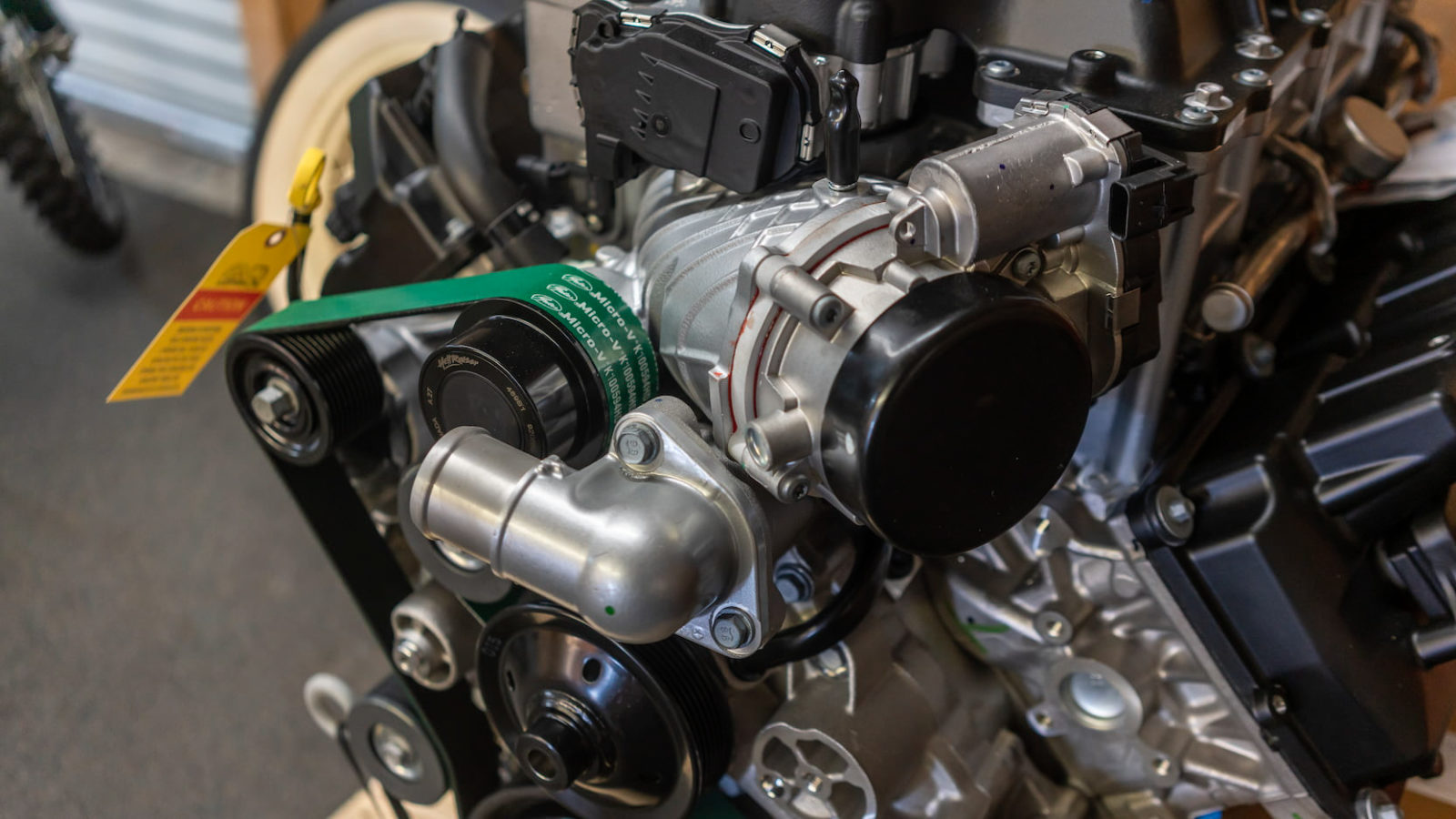 There's A 1,000 BHP Dodge Hellephant Crate Engine For Sale