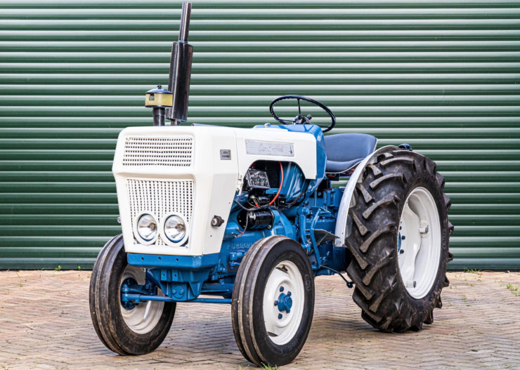 Lamborghini R230 Vigneron Tractor 1