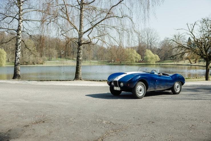 Arnolt-Bristol Bolide Deluxe Roadster 1