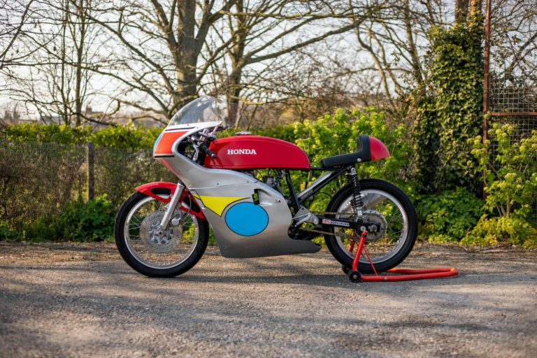 For Sale: A Street-Legal 1977 Honda CB500 Race Bike