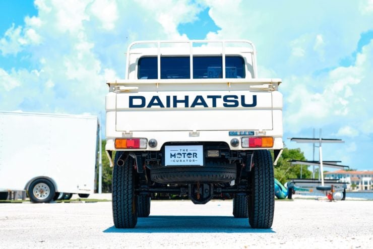 Daihatsu TAFT 6