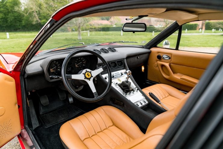 Ferrari 365 GTC 4 15
