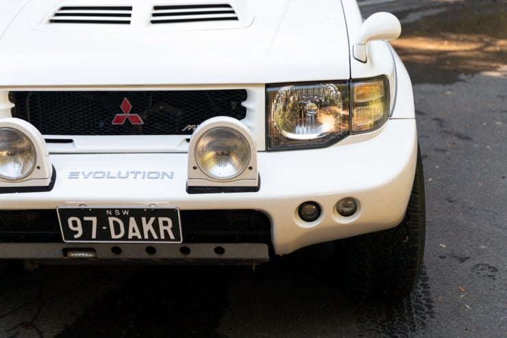 Mitsubishi Pajero Evolution 4