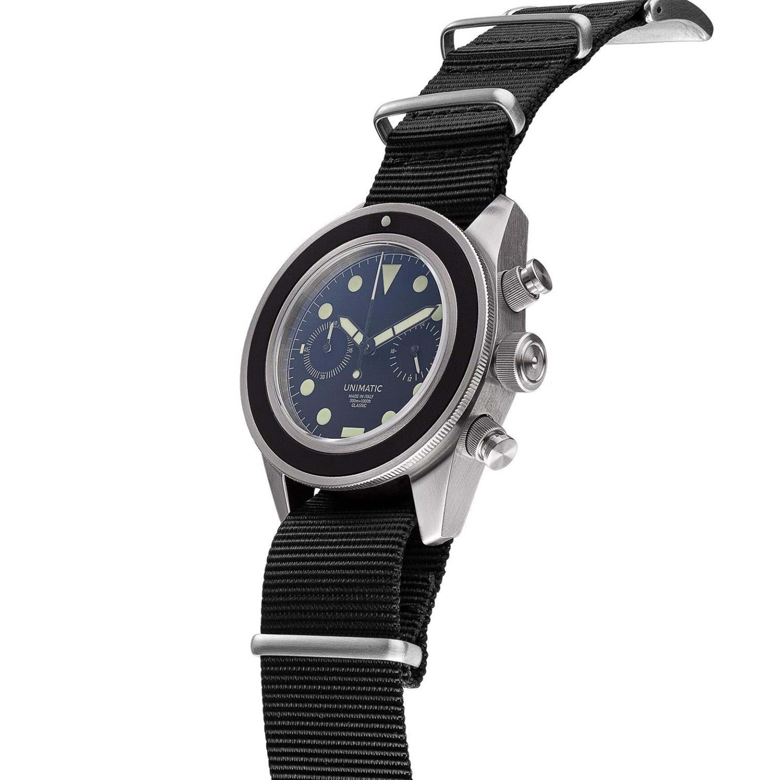 The Unimatic UC3: A Minimalist Dive Watch Made In Italy – $700 USD