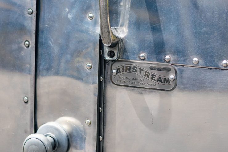 Airstream Globetrotter Camper 23