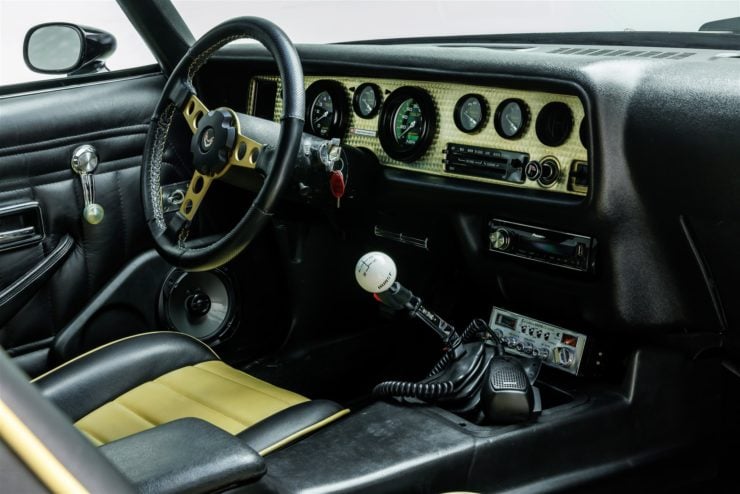 2022 pontiac firebird interior