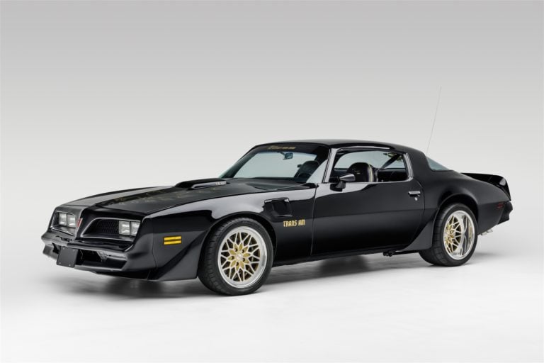 For Sale: A Burt Reynolds-Owned 1978 Pontiac Firebird Formula 8.2L 5-Speed